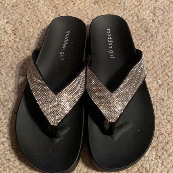 madden girl diamond sandals
